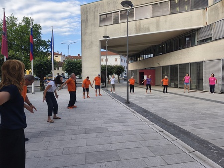 Vadba "1000 gibov"; Vir: Občina Sežana